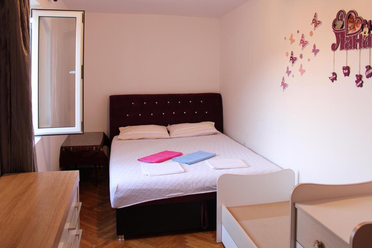 Apartman Lana Petrovac Екстер'єр фото