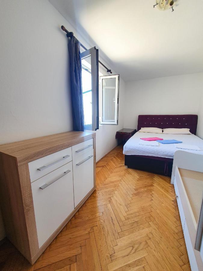 Apartman Lana Petrovac Екстер'єр фото